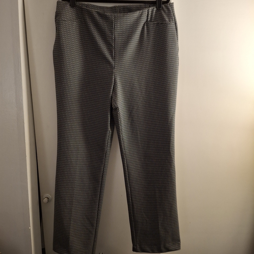 Investments Women's Black and White Geometric Dress Stretch Pants